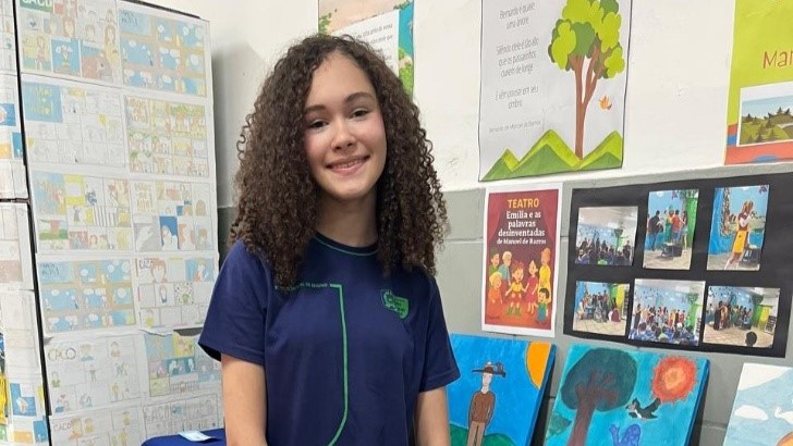 Estudantes em atividade do projeto 'Aprendendo com os Gêneros Textuais'