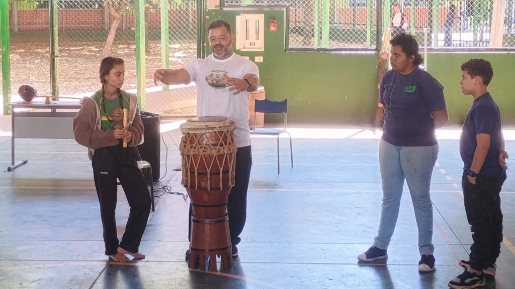Escola Estadual Bom Jesus promove debates e práticas sobre clima e equidade racial em Três Lagoas