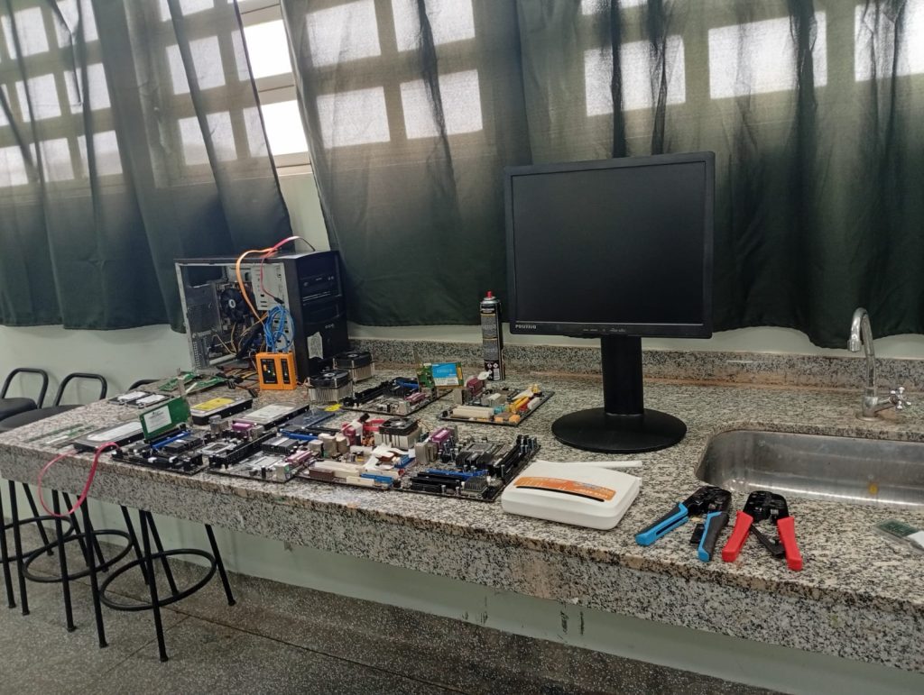 Centro Estadual de Educação Profissional Arlindo Neckel realiza IV Feira Científica e Cultural