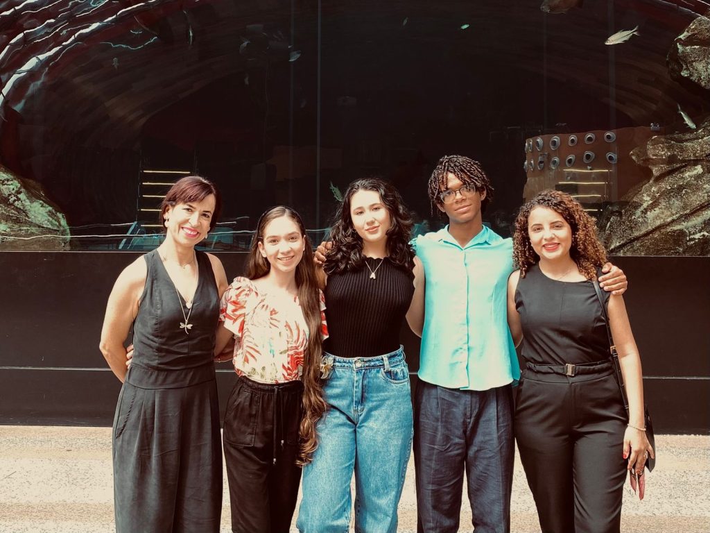 Estudantes que elaboraram o curta-metragem intitulado “Aposta Perdida”.