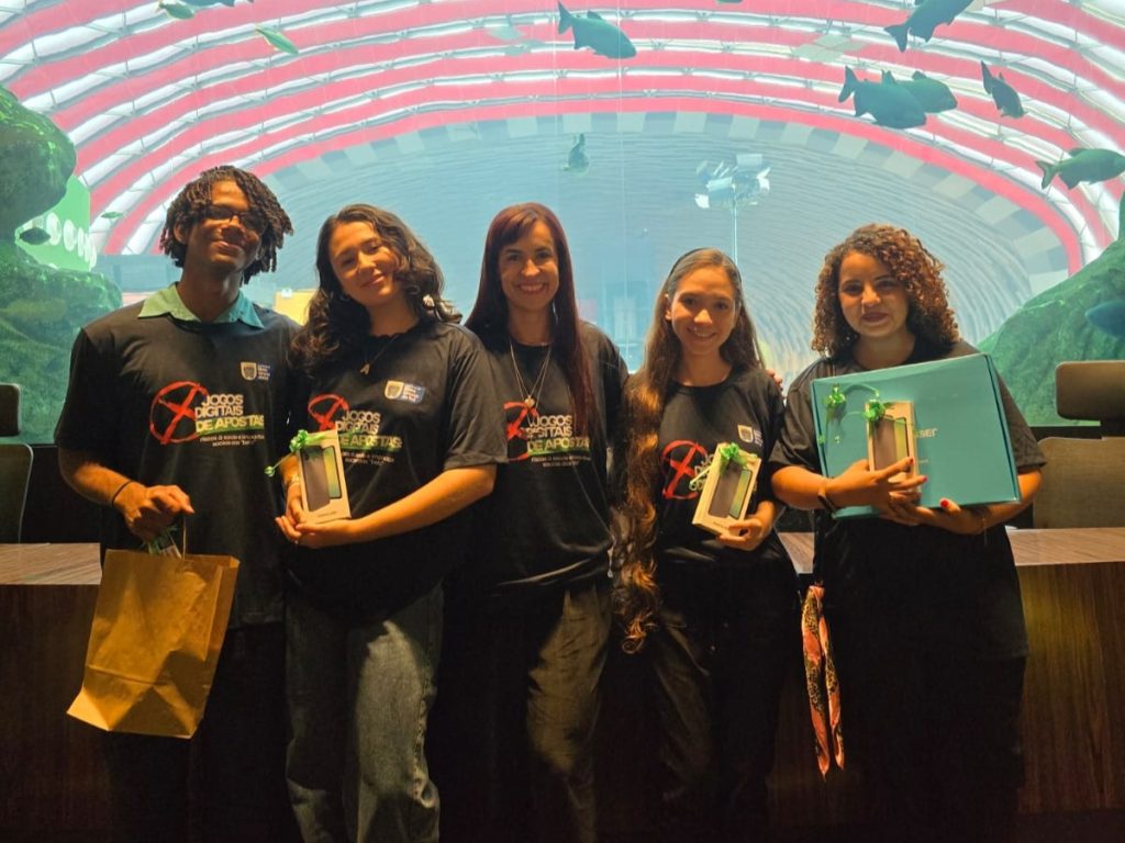 Estudantes no Bioquarque pantanal.