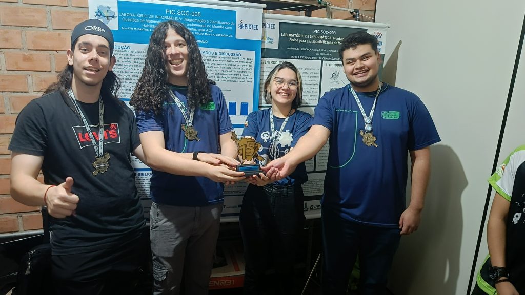 Estudantes durante XV FETEC MS 2025