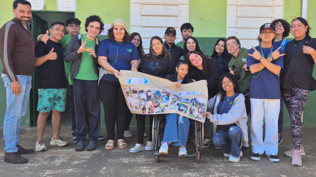 Atividade revela desafios da pessoa com deficiência na EE Professora Marina Flavina da Silva em Campo Grande