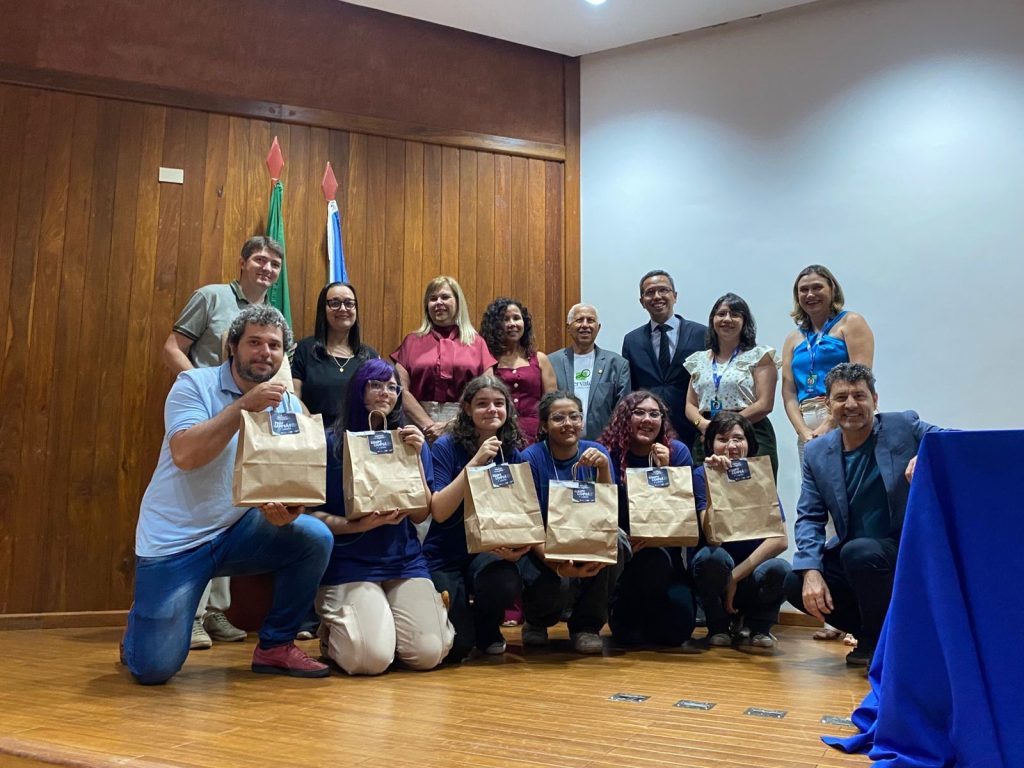 EE Vespasiano Martins é campeã no concurso Tributação e Cidadania da Receita Federal