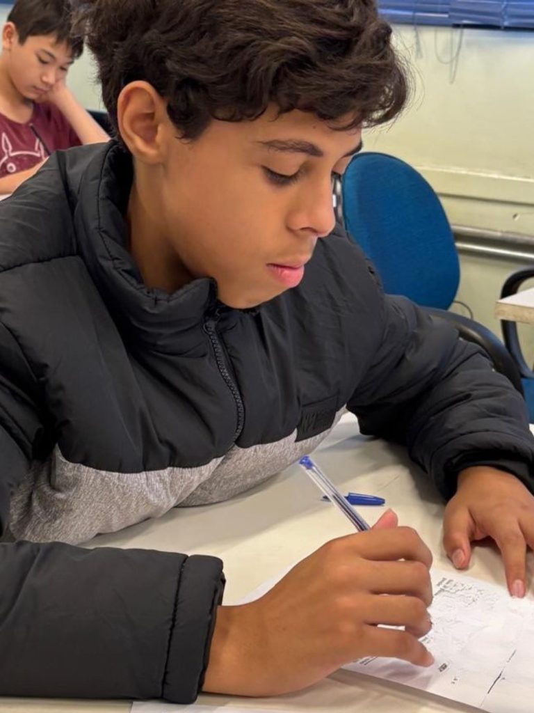 Olimpíada Internacional de Matemática conecta estudantes a experiências globais de aprendizagem