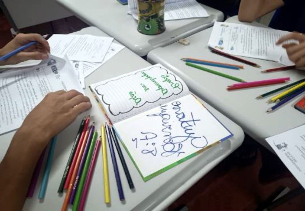 EE Rui Barbosa realiza projeto de leitura.