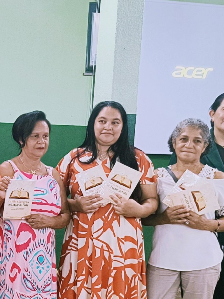 EJA Mulher fortalece o protagonismo feminino com livro emocionante sobre histórias de vida