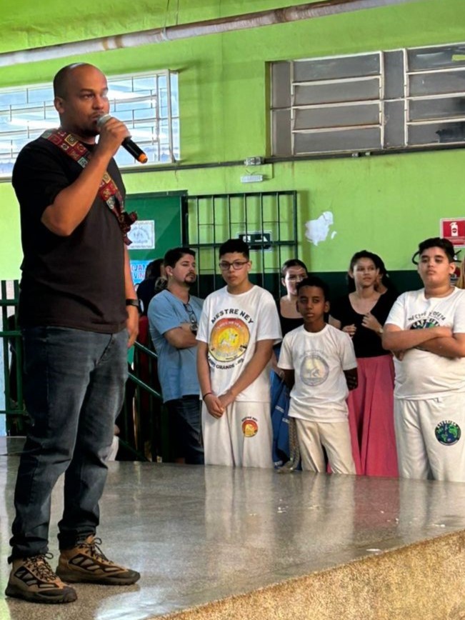 Entre Cores e Sorrisos fortalece consciência racial na EE Olinda Conceição Teixeira Bacha