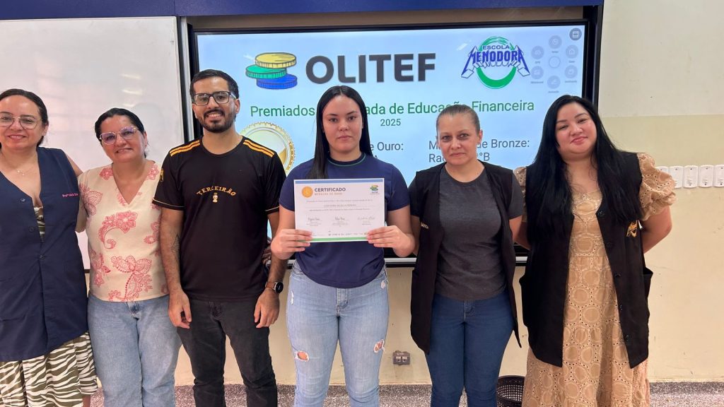 Estudantes da EE Menodora Fialho de Figueiredo se destacam na maior Olimpíada de Educação Financeira do Brasil.