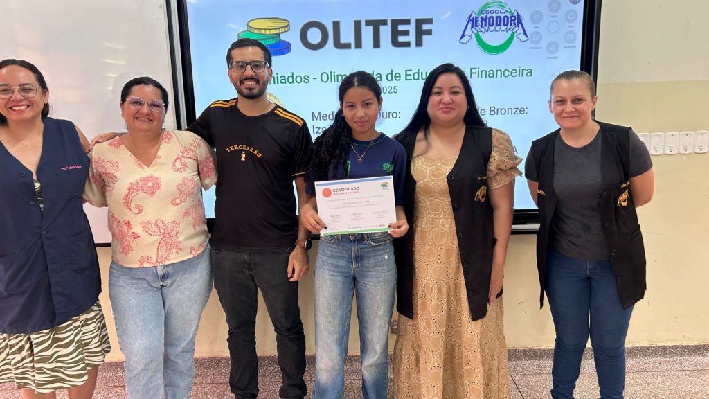 Estudantes da EE Menodora Fialho de Figueiredo se destacam na maior Olimpíada de Educação Financeira do Brasil.