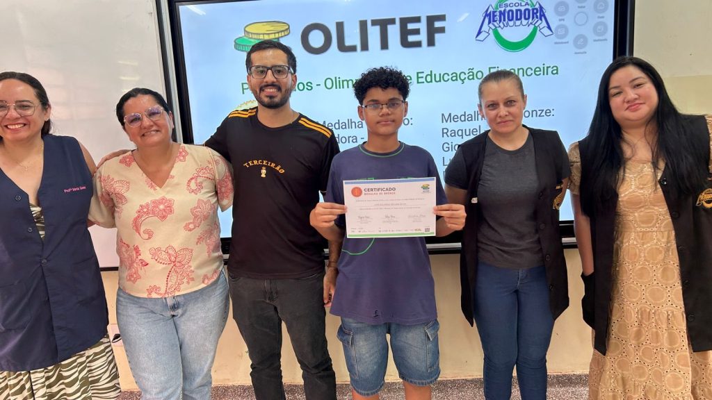 Estudantes da EE Menodora Fialho de Figueiredo se destacam na maior Olimpíada de Educação Financeira do Brasil.