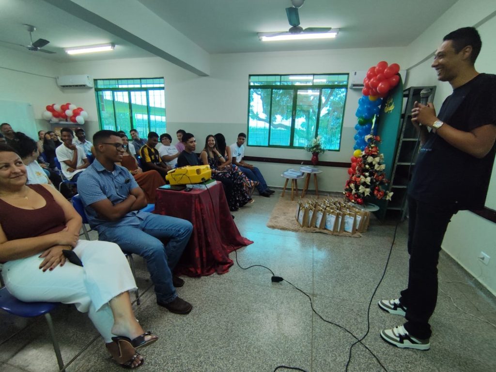 Projeto Autobiografia fortalece identidade e protagonismo estudantil na REE