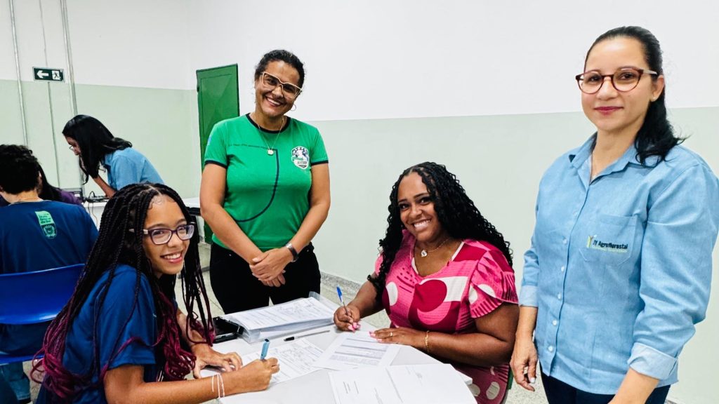 Escola alcança 300 contratos de Jovem Aprendiz pelo Programa de Aprendizagem Profissional