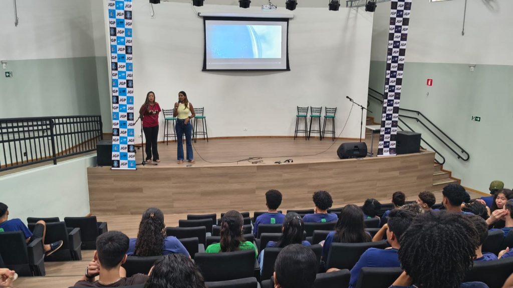 Estudantes promovem ações de inclusão e reflexão no Dia Internacional da Síndrome de Down