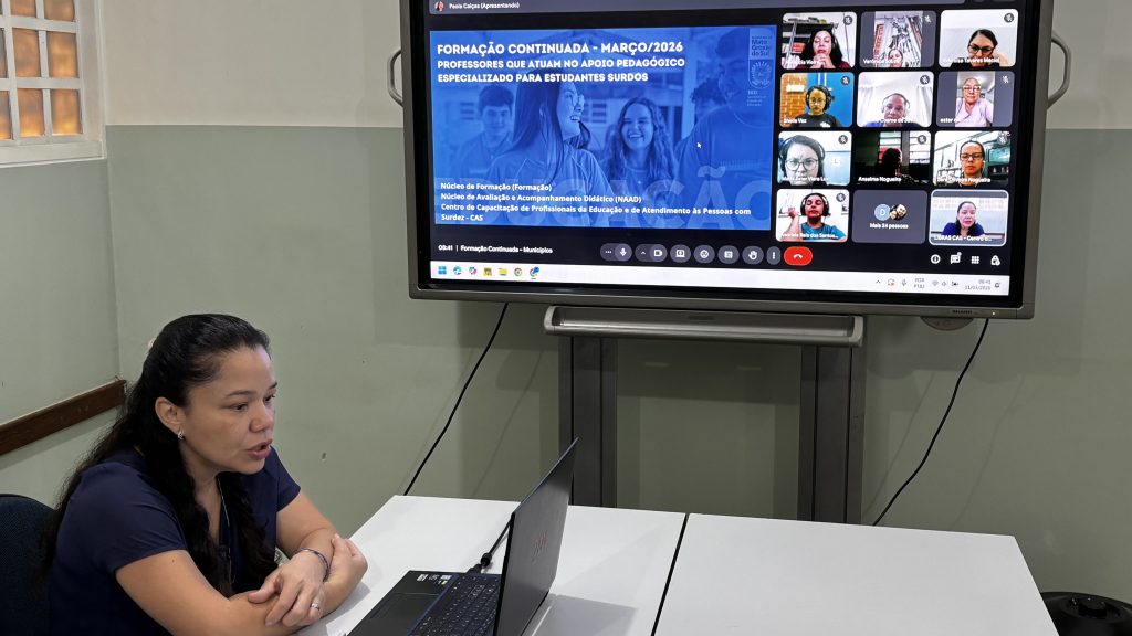 Formação da SED qualifica professores e amplia inclusão de estudantes surdos na Rede Estadual