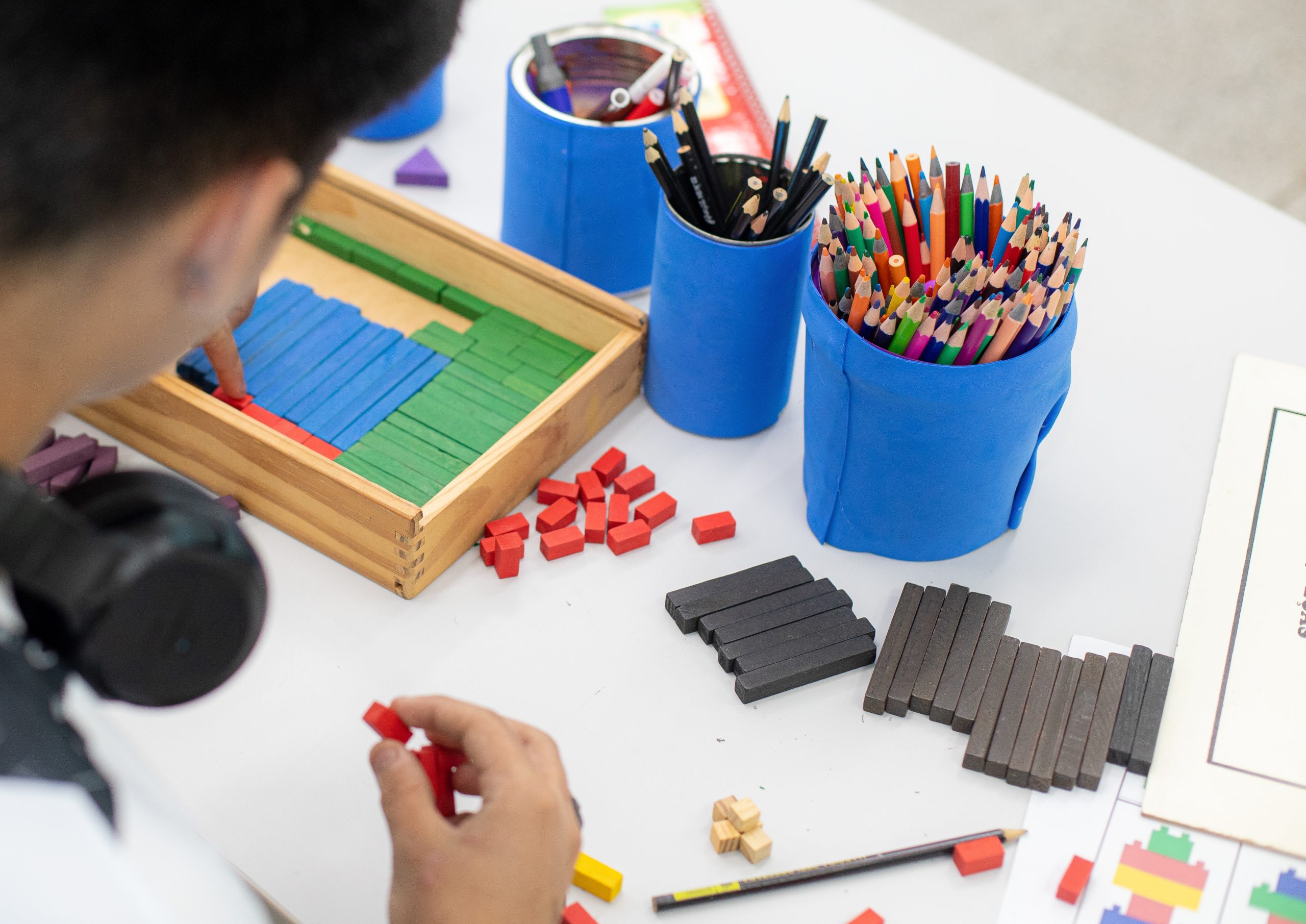 Formação pedagógica chega para reforçar inclusão de estudantes com Down na Rede Estadual
