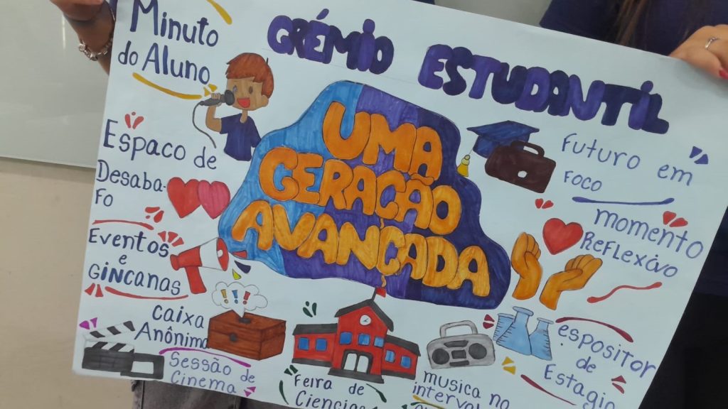 Mais de 600 estudantes foram às urnas em Escola Estadual na eleição de Grêmio Estudantil