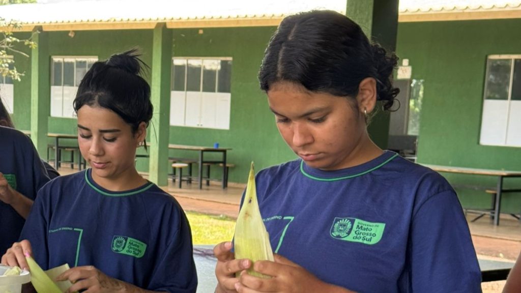 Projeto ‘Mão na Massa’ fortalece formação profissional com prática culinária em Camapuã