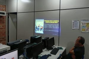 Escola Estadual forma professores em Inteligência Artificial e Metodologias Ativas