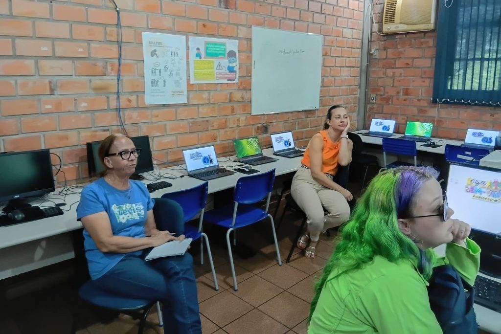 Escola Estadual forma professores em Inteligência Artificial e Metodologias Ativas