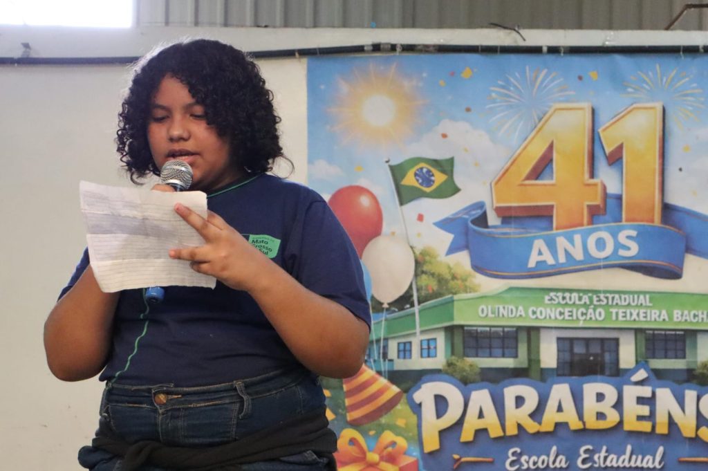 Escola celebra 41 anos com arte e cultura produzidas por estudantes com TEA