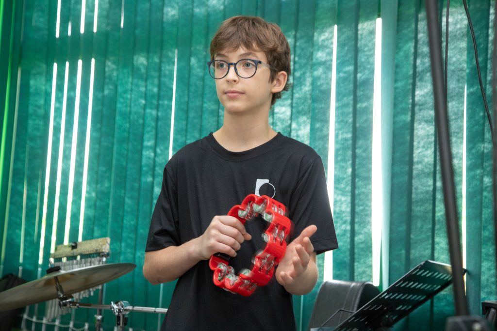 Estudantes da Educação Especial de MS são homenageados com medalhas na capital