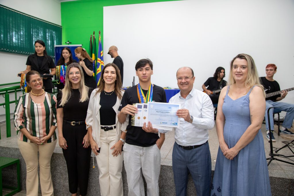 de fazer parte de um governo que oferece oportunidades e valoriza nossos estudantes