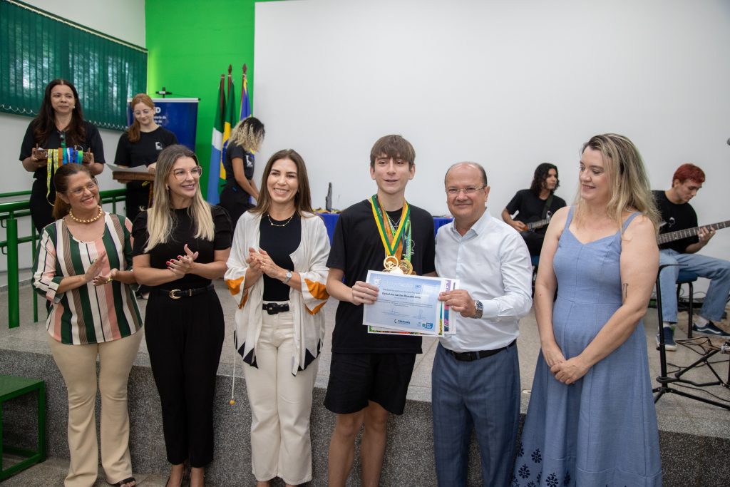 de fazer parte de um governo que oferece oportunidades e valoriza nossos estudantes