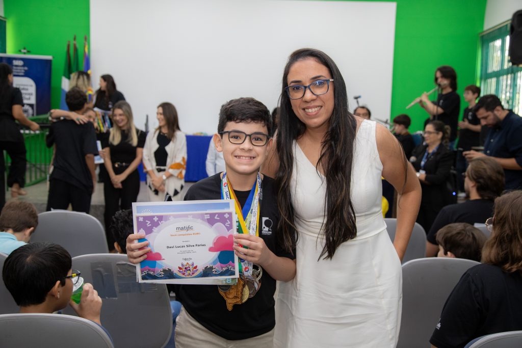 de fazer parte de um governo que oferece oportunidades e valoriza nossos estudantes