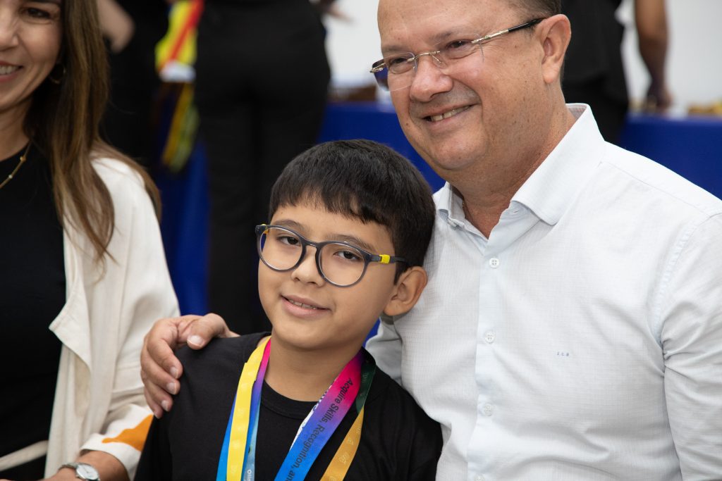 de fazer parte de um governo que oferece oportunidades e valoriza nossos estudantes