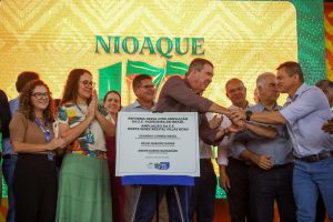 Governo de MS entrega escolas revitalizadas e quadras cobertas em Nioaque