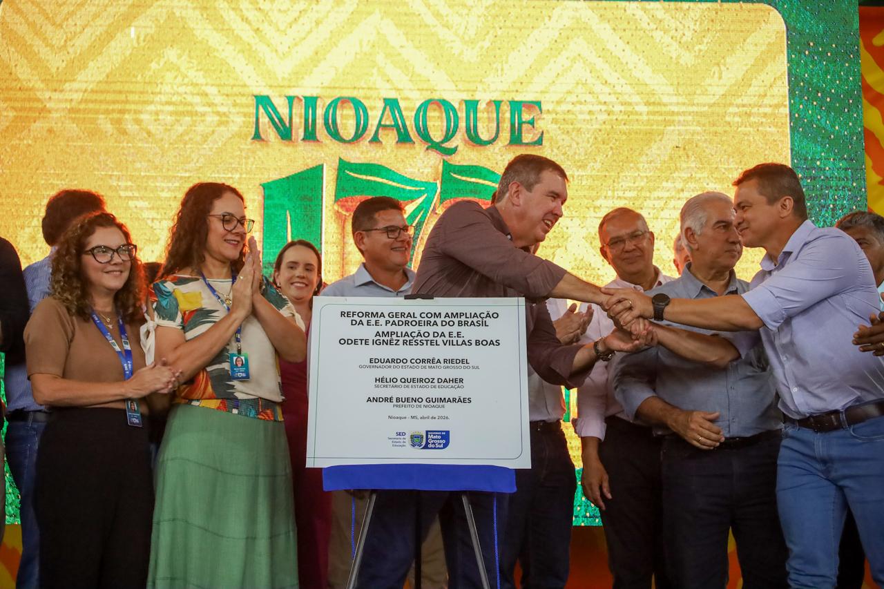 Governo de MS entrega escolas revitalizadas e quadras cobertas em Nioaque