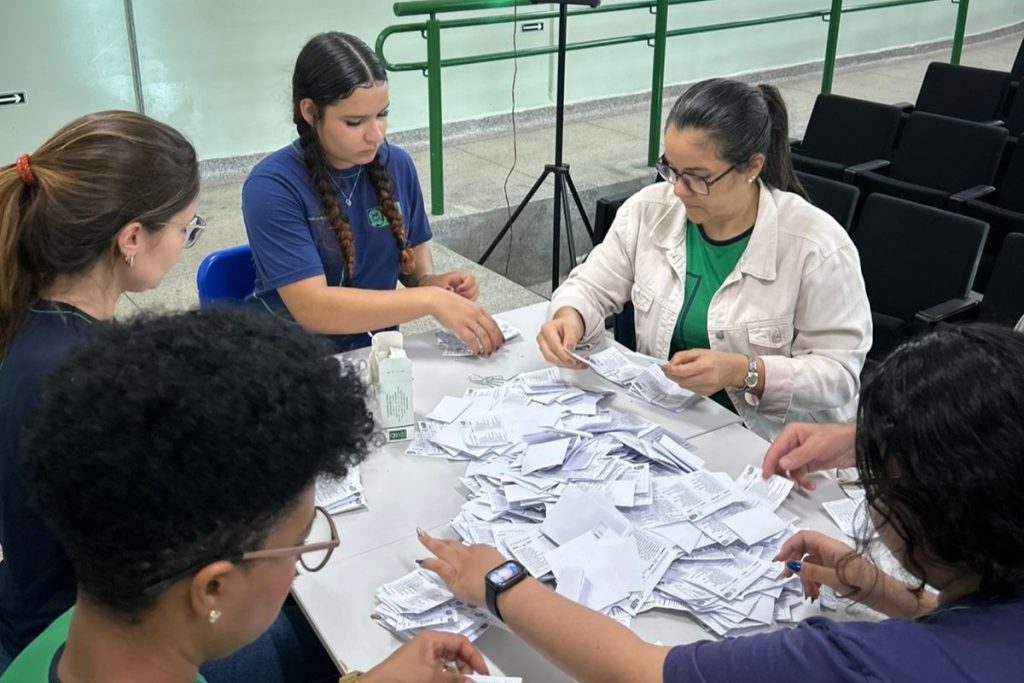 Grêmio Estudantil de escola estadual conquista vaga no Parlamento Jovem de Três Lagoas