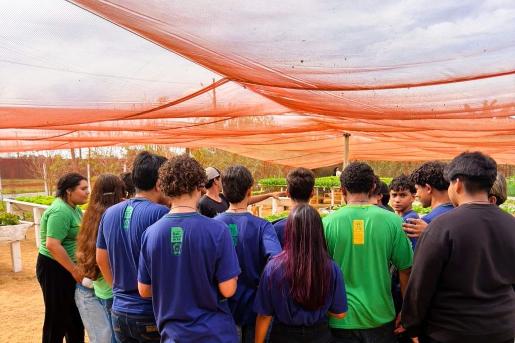 Ensino profissional em agronegócio revela estudantes na Expoagro Dourados