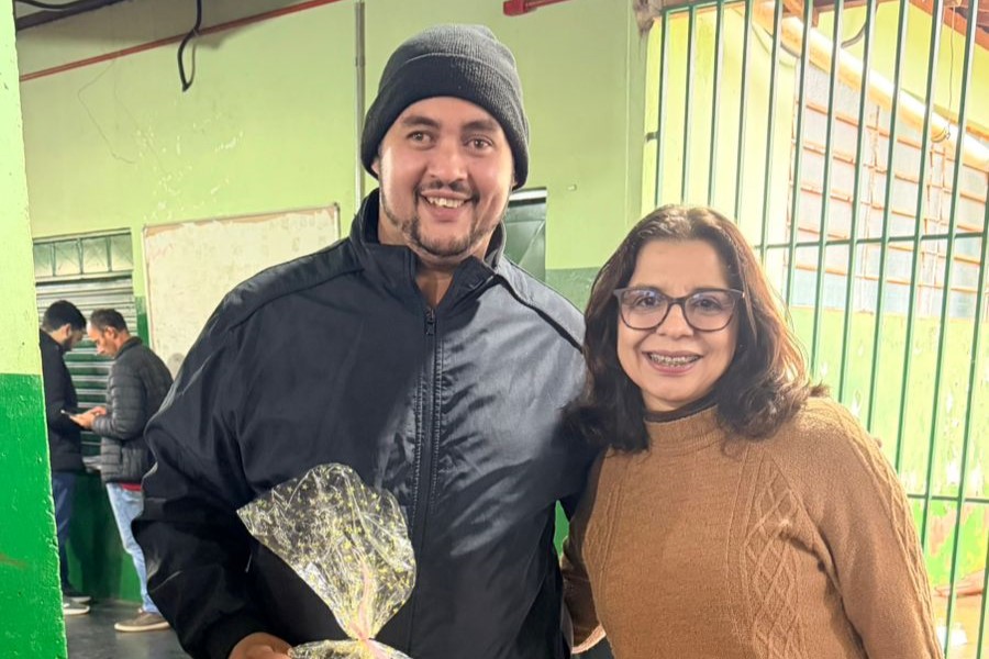 Escola reúne famílias para celebrar, acolher e conversar sobre o desempenho dos filhos