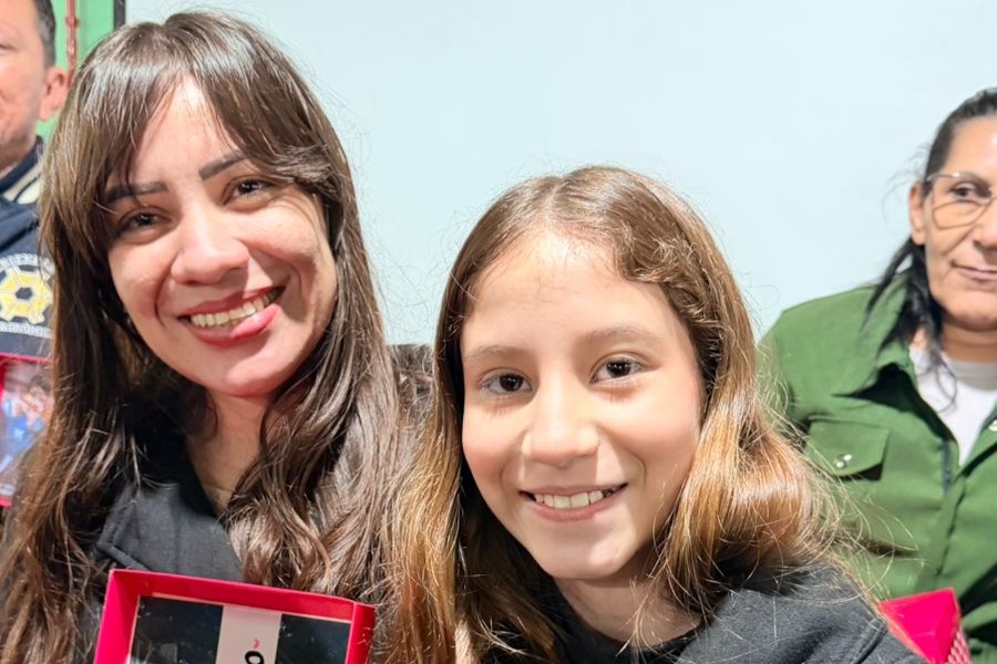 Escola reúne famílias para celebrar, acolher e conversar sobre o desempenho dos filhos