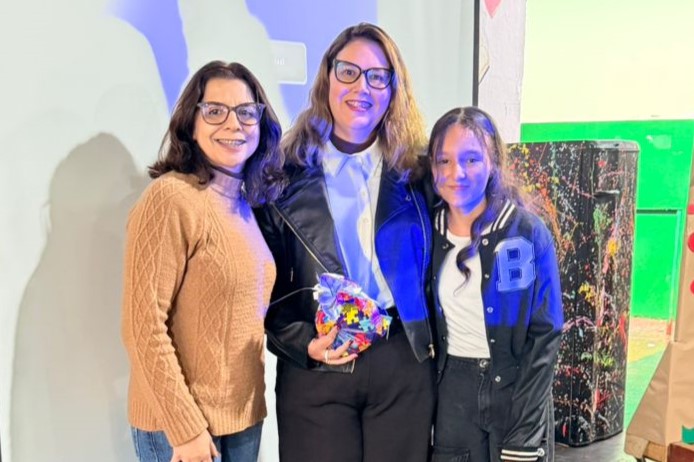 Escola reúne famílias para celebrar, acolher e conversar sobre o desempenho dos filhos
