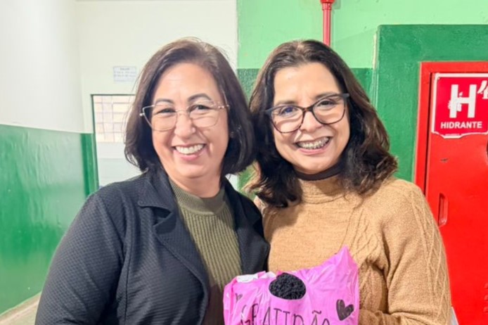 Escola reúne famílias para celebrar, acolher e conversar sobre o desempenho dos filhos