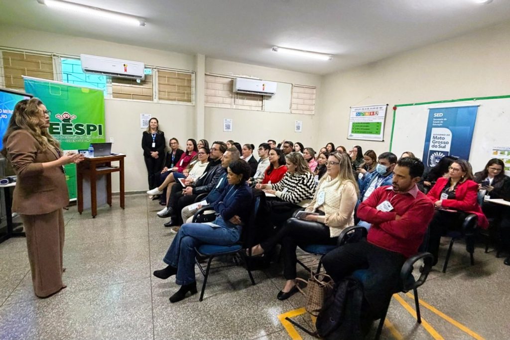 Para quem viveu o processo de perto, a palestra teve um significado que vai além da informação. Estudantes e egressos com deficiência presentes no evento reconheceram no trabalho