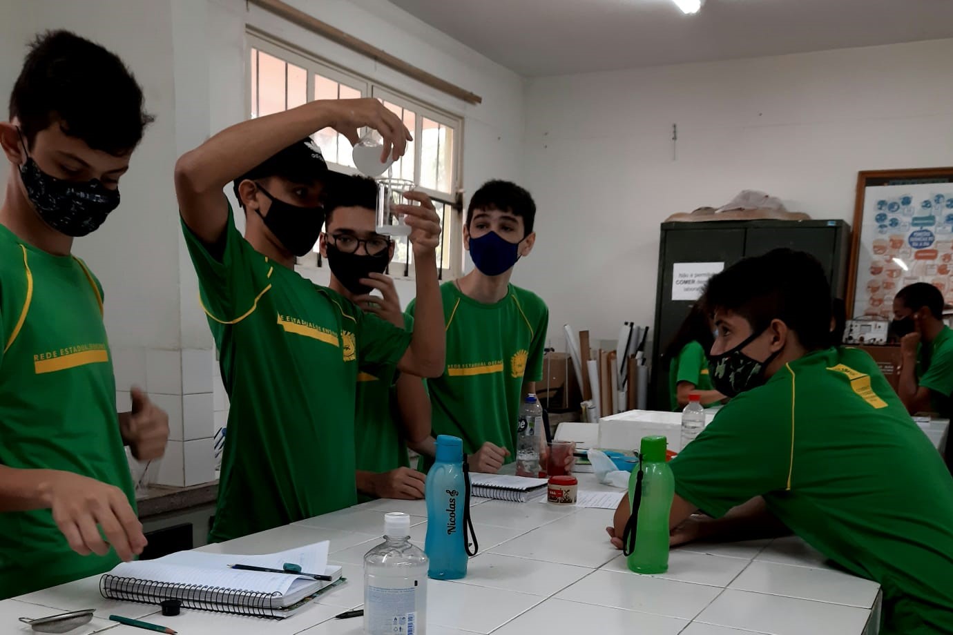 Como transformar a sala de aula em um laboratório de Ciências